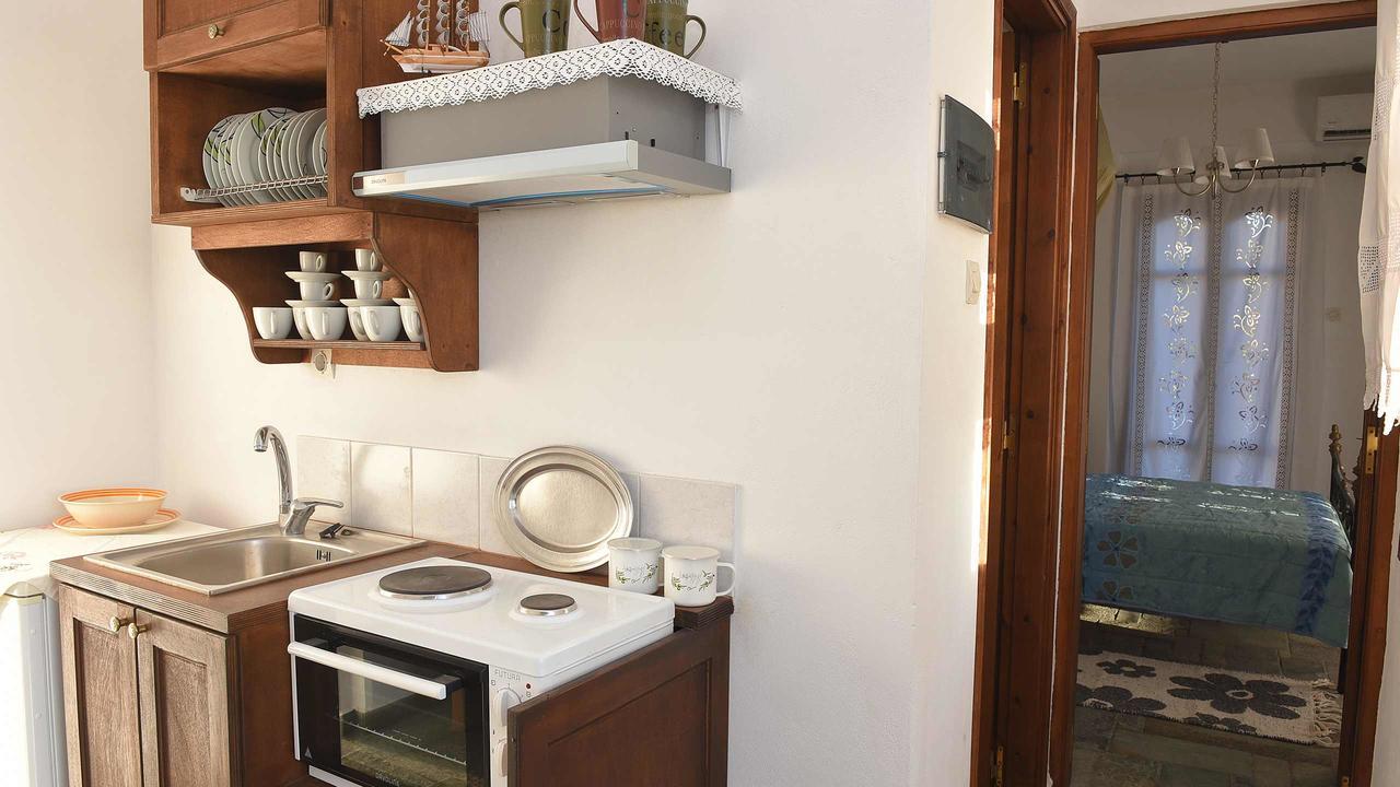 Anemos And Almyra Apartment Kini Luaran gambar