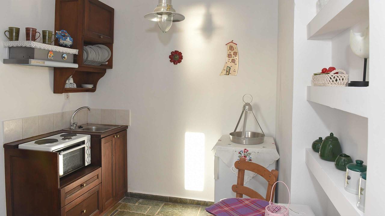 Anemos And Almyra Apartment Kini Luaran gambar